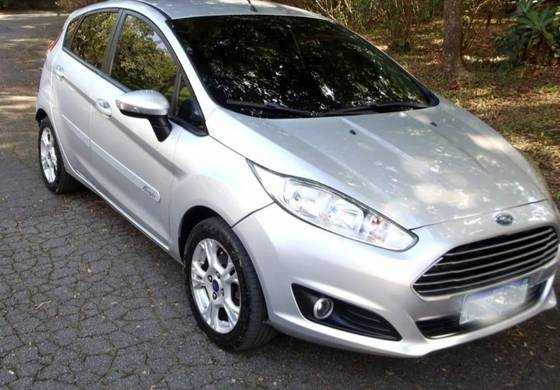 FORD FIESTA 1.6 SE HATCH 16V FLEX 4P MANUAL